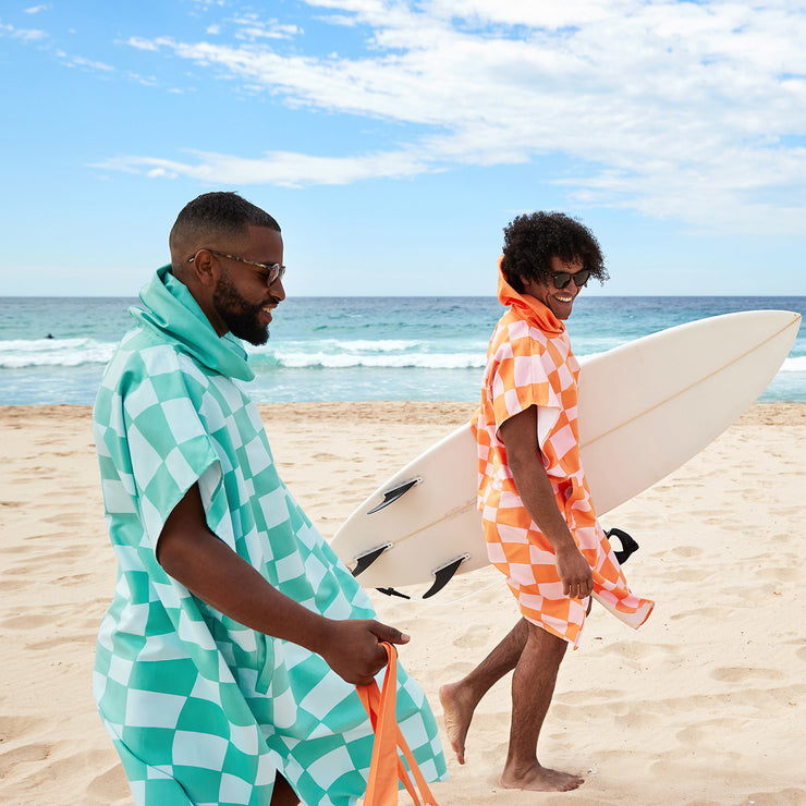 dock and bay poncho adults